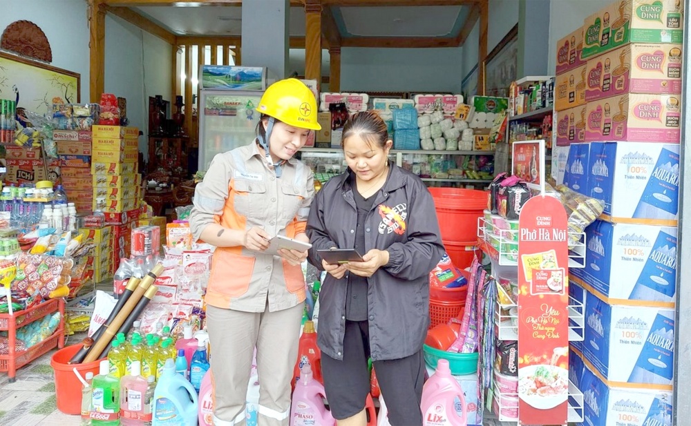 Thanh toán không dùng tiền mặt ngày càng phổ biển tại các kênh bán lẻ 