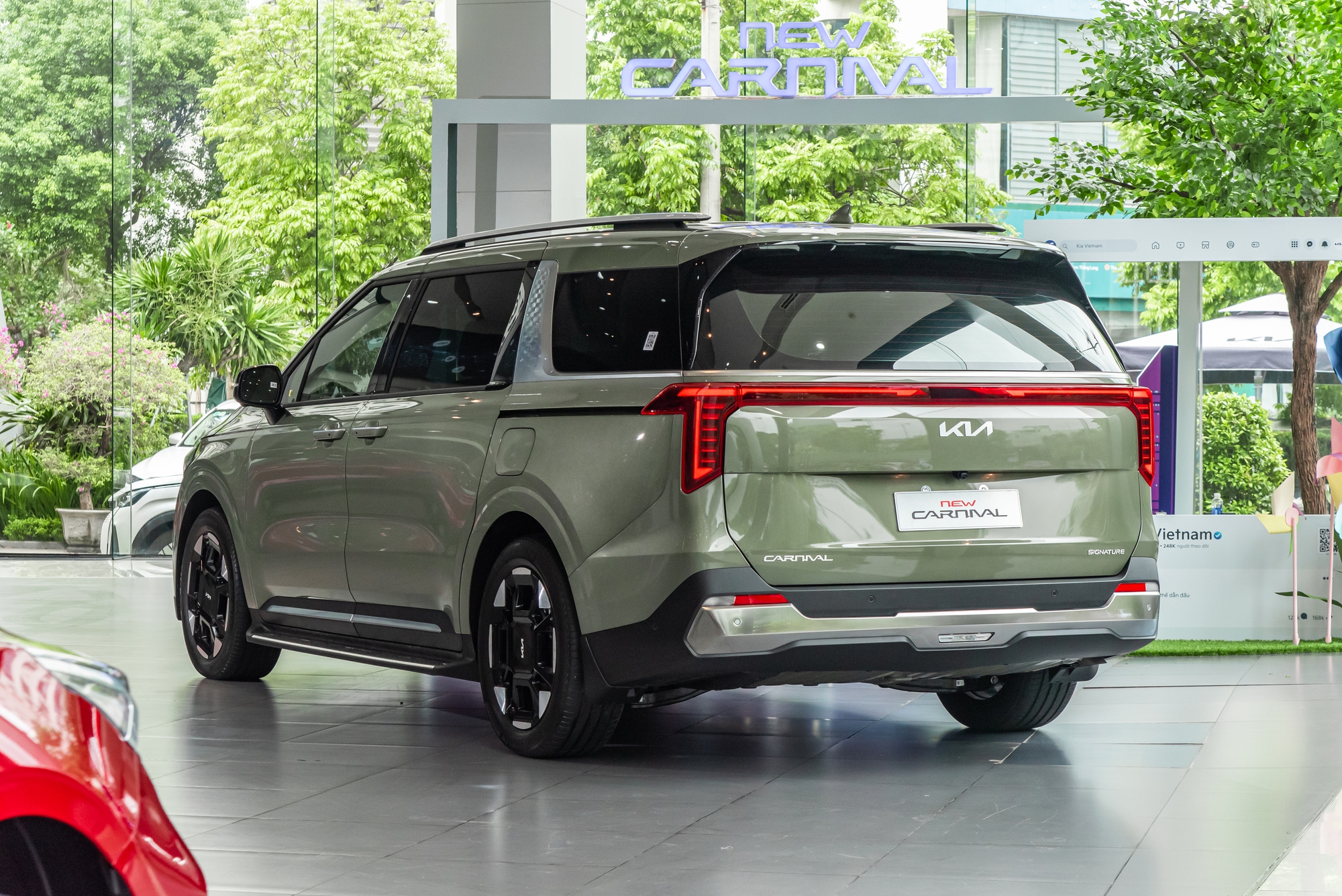 Kia Carnival hybrid 2025 giá dự kiến 1,849 tỷ tại Việt Nam lộ loạt công nghệ mới lần đầu xuất hiện, phả 'hơi nóng' lên Viloran- Ảnh 5. Kia Carnival hybrid 2025 giá dự kiến 1,849 tỷ tại Việt Nam lộ loạt công nghệ mới lần đầu xuất hiện, phả 'hơi nóng' lên Viloran- Ảnh 5.