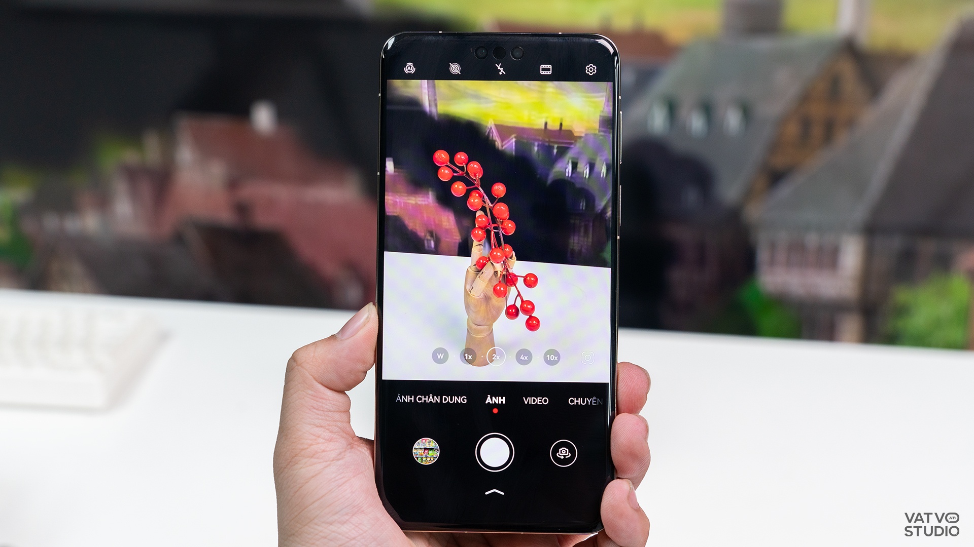 HUAWEI Mate70 RS Ultimate: Giá gần bằng 3 chiếc iPhone 16, thiết kế cực đỉnh