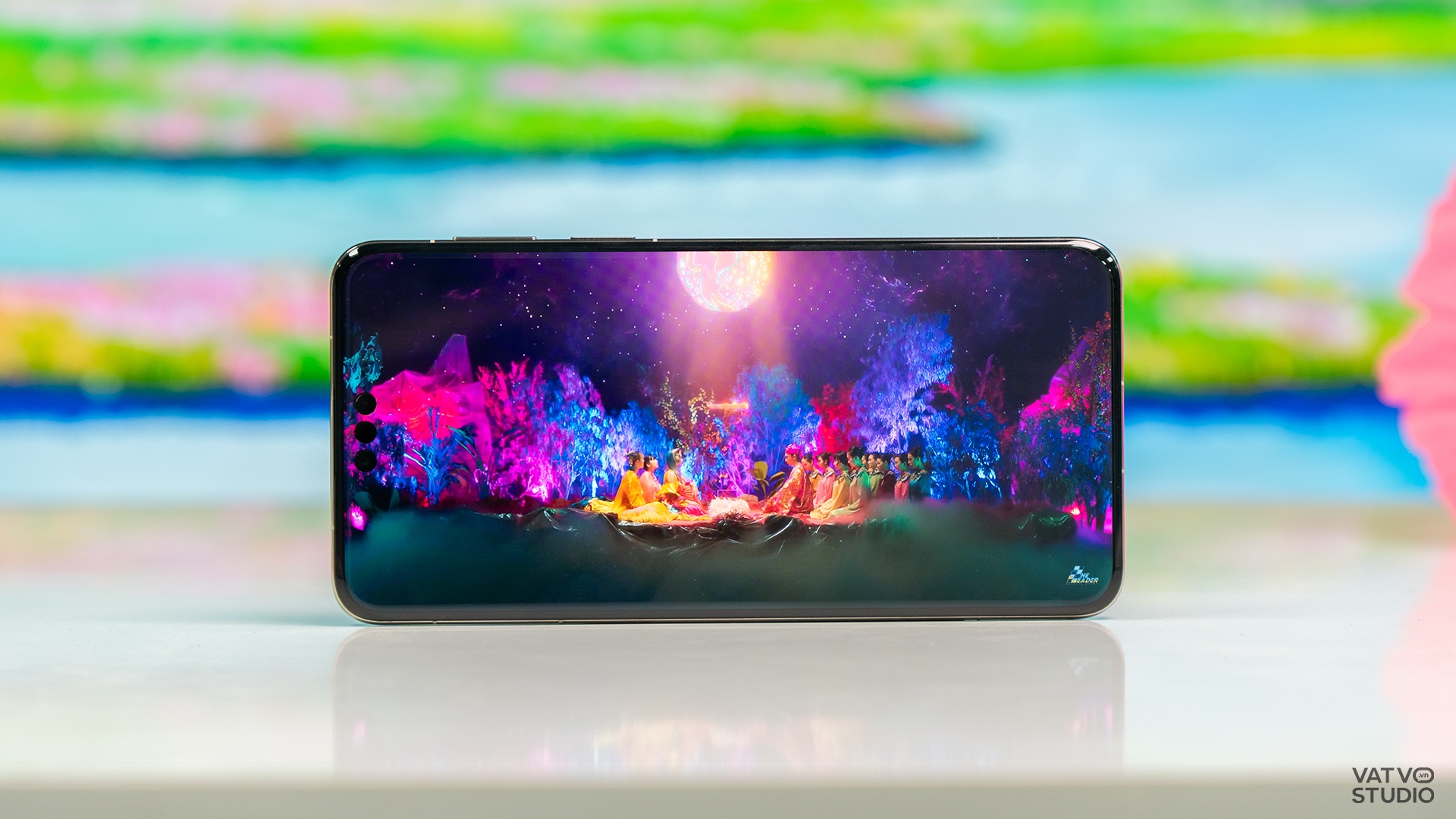 HUAWEI Mate70 RS Ultimate: Giá gần bằng 3 chiếc iPhone 16, thiết kế cực đỉnh