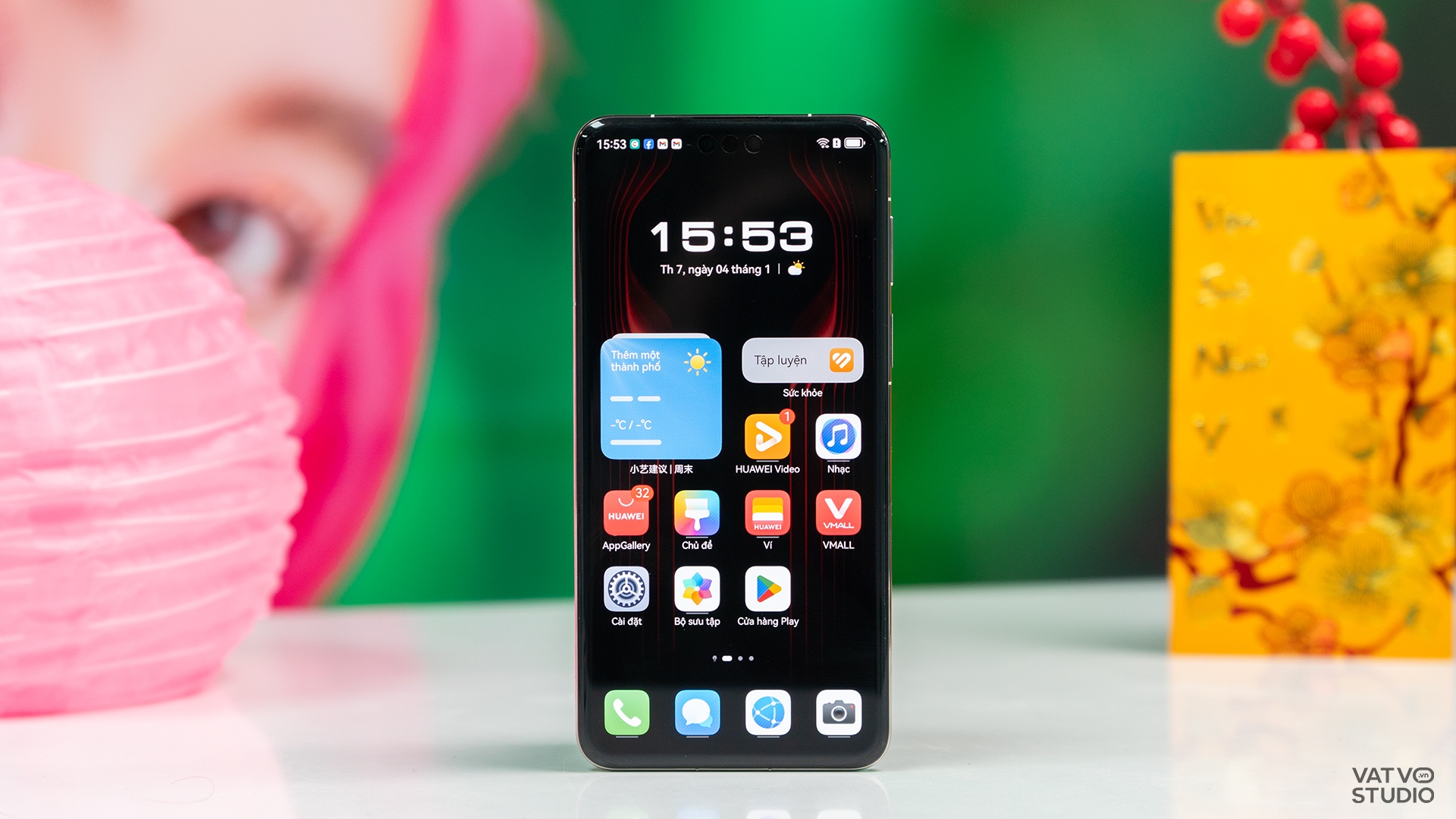 HUAWEI Mate70 RS Ultimate: Giá gần bằng 3 chiếc iPhone 16, thiết kế cực đỉnh