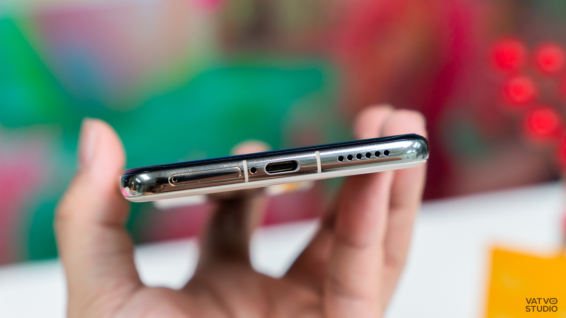 HUAWEI Mate70 RS Ultimate: Giá gần bằng 3 chiếc iPhone 16, thiết kế cực đỉnh