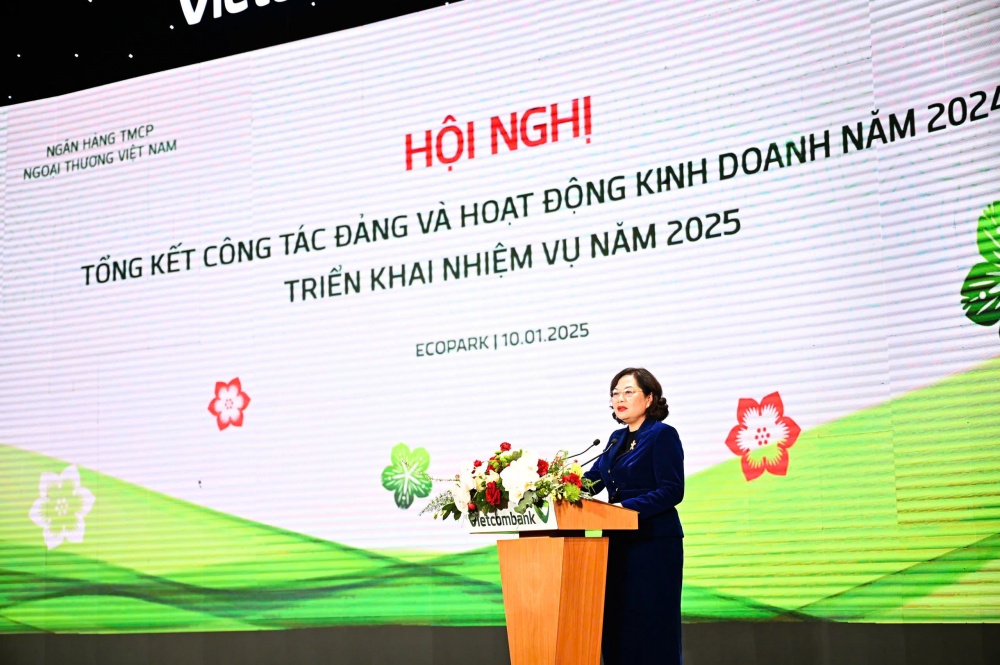 Vietcombank vững thế dẫn đầu, bứt phá với dấu ấn xanh Vietcombank vững thế dẫn đầu, bứt phá với dấu ấn xanh