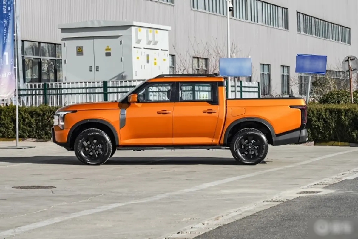 Nissan có bán tải mới cùng phân khúc Navara, mạnh 435hp gấp đôi Ranger, đầy bình dư sức chạy TP.HCM - Đà Nẵng- Ảnh 12. Nissan có bán tải mới cùng phân khúc Navara, mạnh 435hp gấp đôi Ranger, đầy bình dư sức chạy TP.HCM - Đà Nẵng- Ảnh 12.