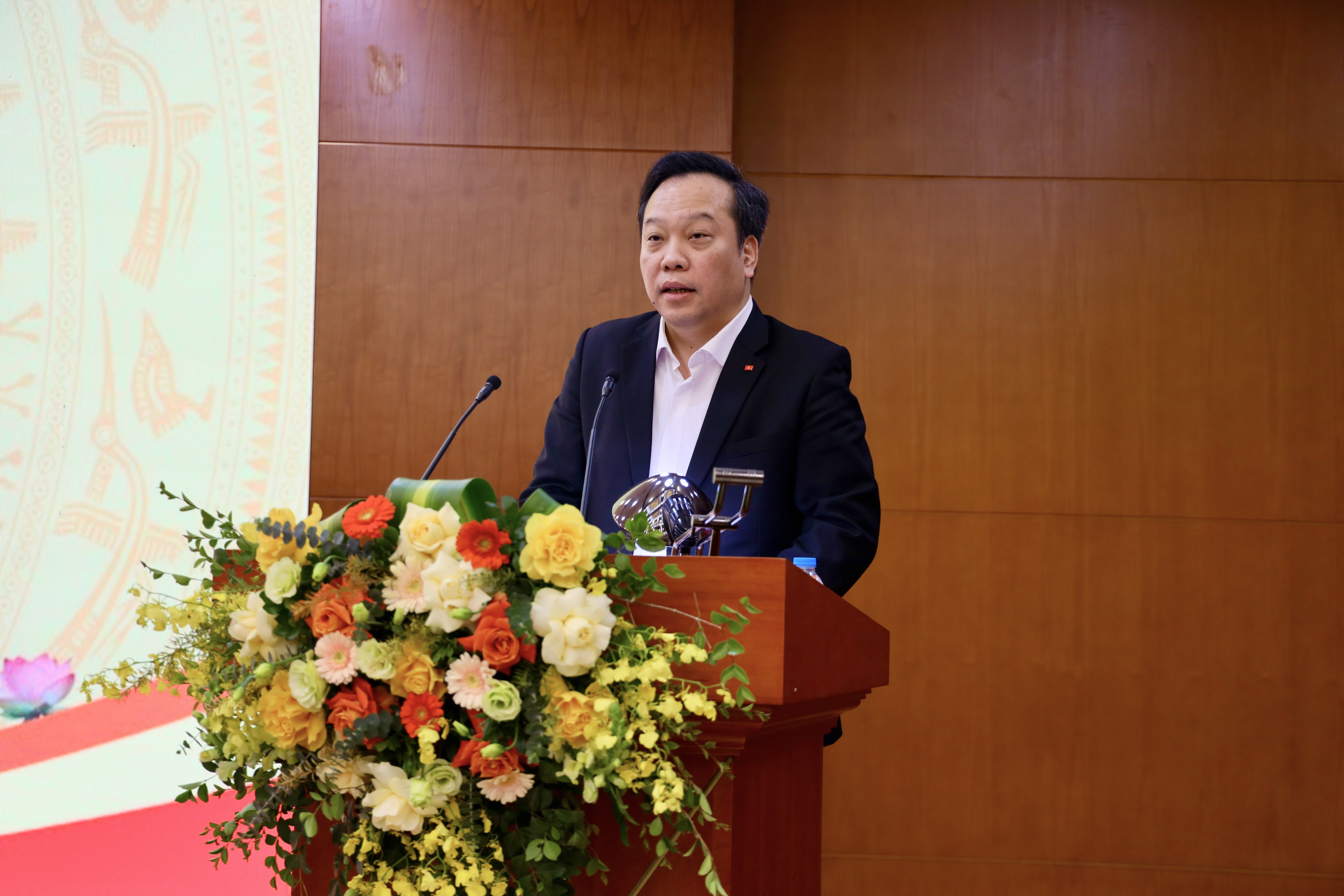 Ông Đỗ Việt Hà, Phó Bí thư Đảng ủy Khối các cơ quan Trung ương