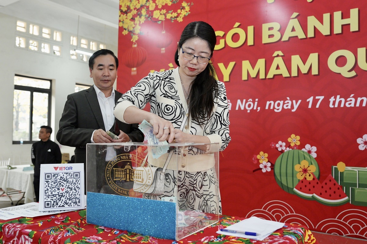 Đoàn viên người lao động quyên góp từ thiện (Copy) Đoàn viên người lao động quyên góp từ thiện (Copy)