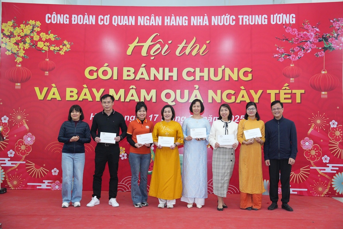 Trao giải cho các đội đoạt giải phụ (Copy) Trao giải cho các đội đoạt giải phụ (Copy)