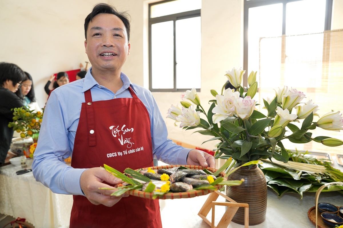 Sôi động hội thi Gói bánh chưng và bày mâm quả ngày Tết