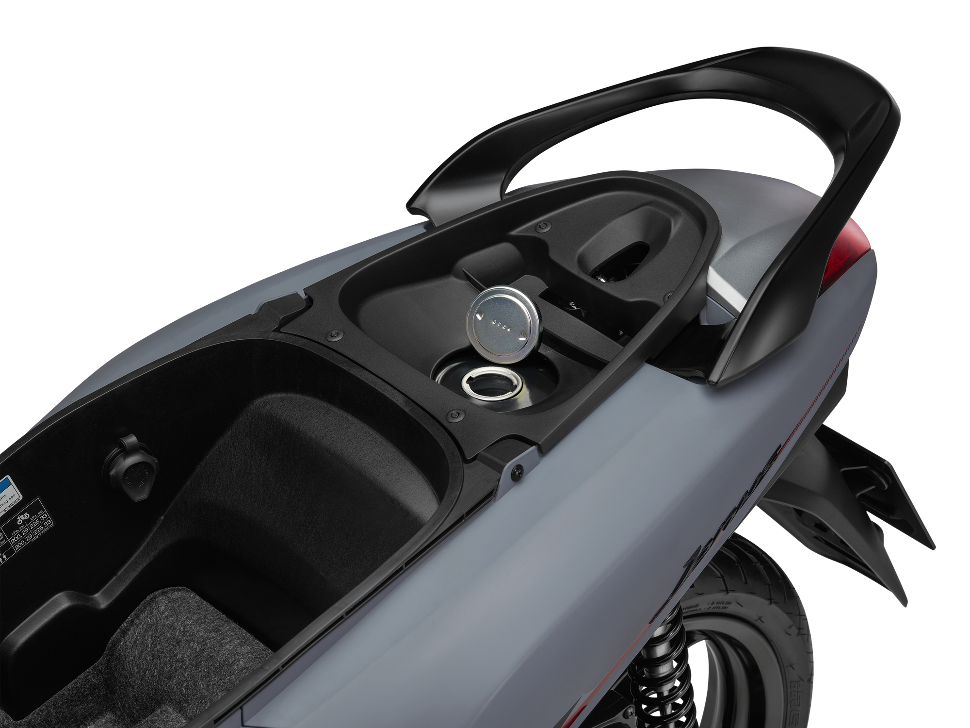 Yamaha Janus 125 thế hệ mới ra mắt Việt Nam: Thay đổi thiết kế, yên chống nóng, lốp không săm, cốp lớn hơn song vẫn thua Honda Vision- Ảnh 21. Yamaha Janus 125 thế hệ mới ra mắt Việt Nam: Thay đổi thiết kế, yên chống nóng, lốp không săm, cốp lớn hơn song vẫn thua Honda Vision- Ảnh 21.