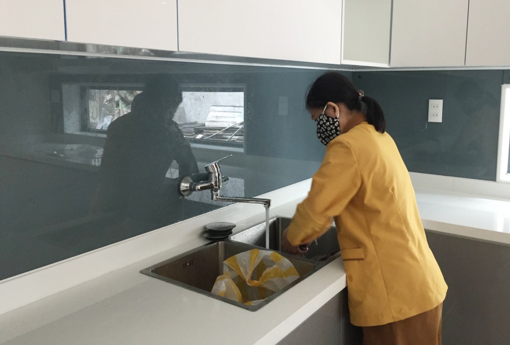 Mỗi dịp Tết đến, nhu cầu dọn dẹp nhà cửa tại TP. Đà Nẵng lại tăng đột biến. 