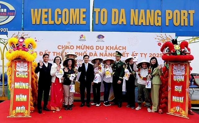 undefined Đà Nẵng - Du lịch Tết Ất Tỵ 2025 lượng khách tăng mạnh