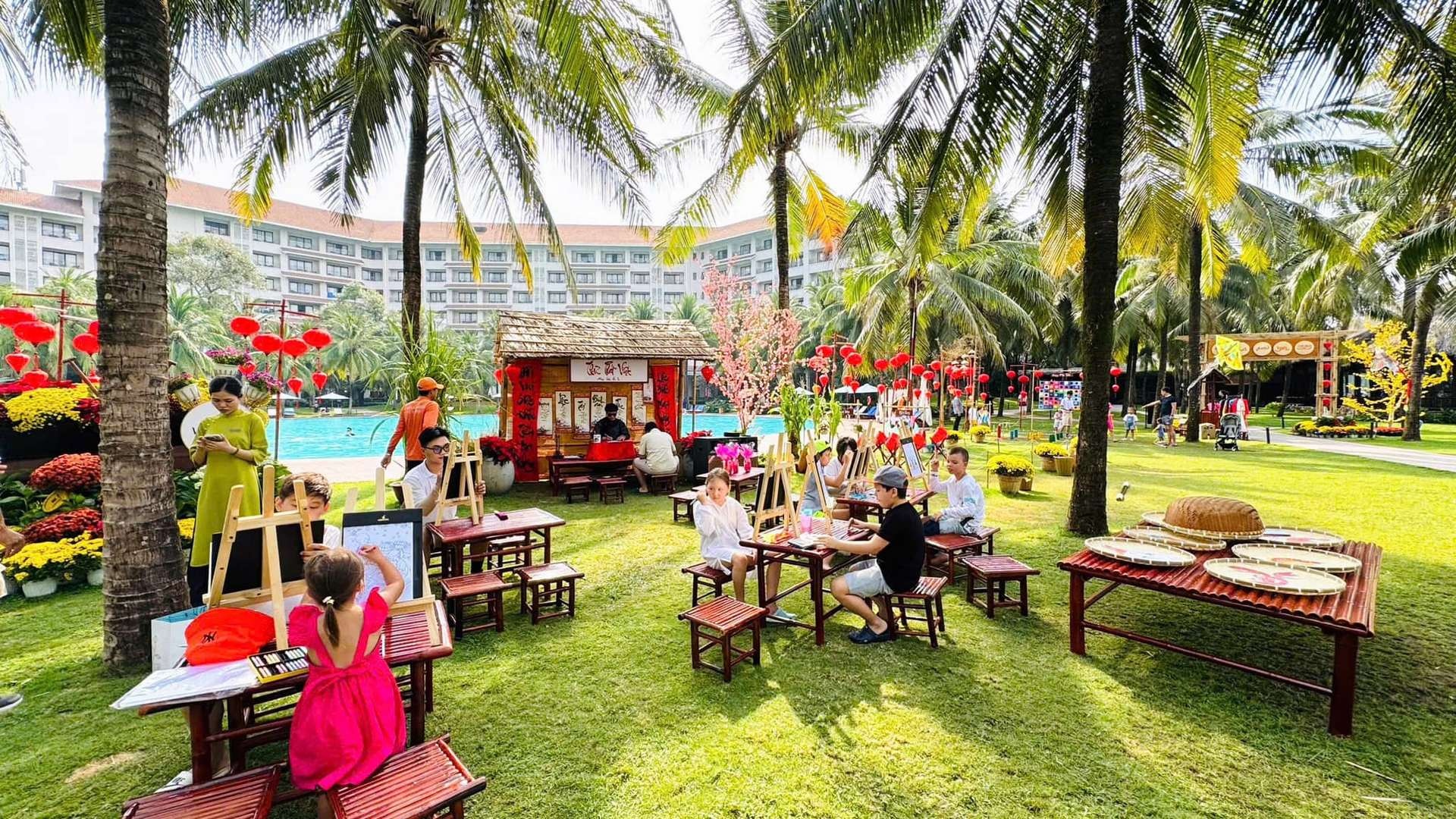 6 ngày, hơn 11 triệu lượt khách: “Vũ trụ Vin” lại khiến “thiên hạ phải trầm trồ”