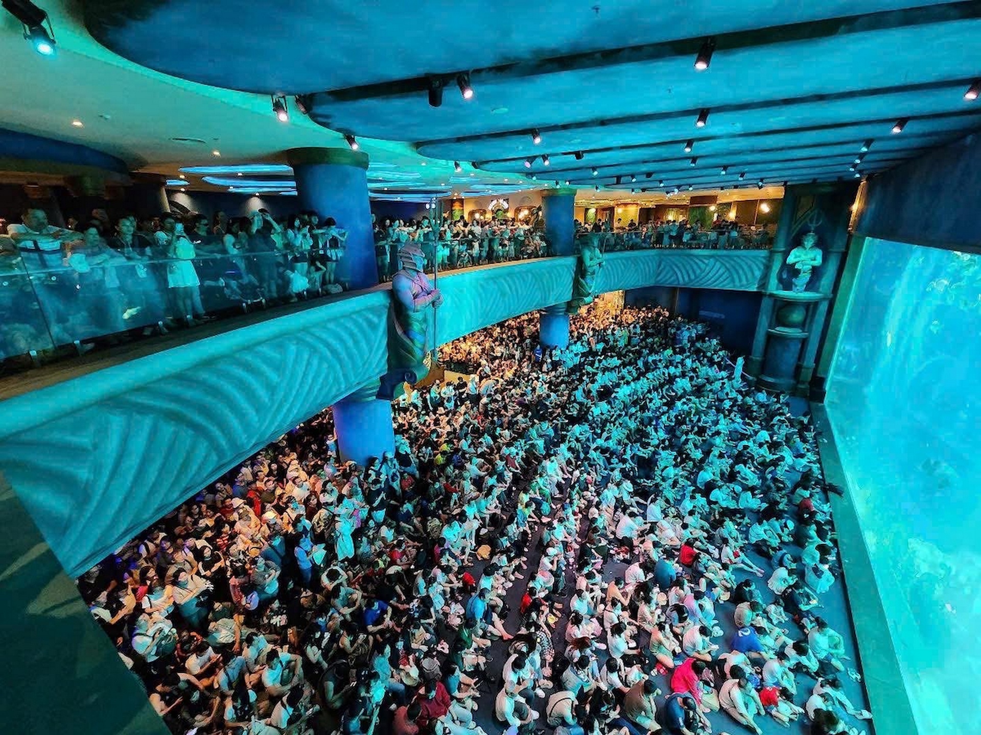 6 ngày, hơn 11 triệu lượt khách: “Vũ trụ Vin” lại khiến “thiên hạ phải trầm trồ”