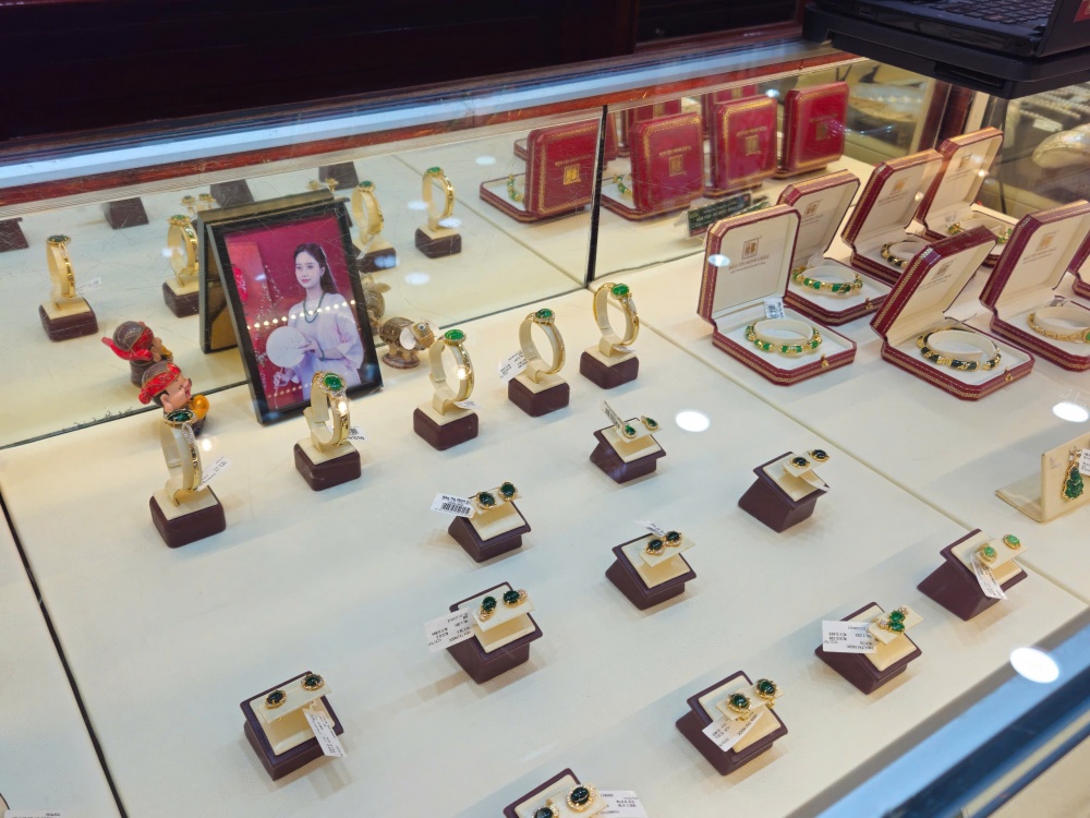 Cân nhắc mua vàng ngày vía Thần tài khi giá tăng cao