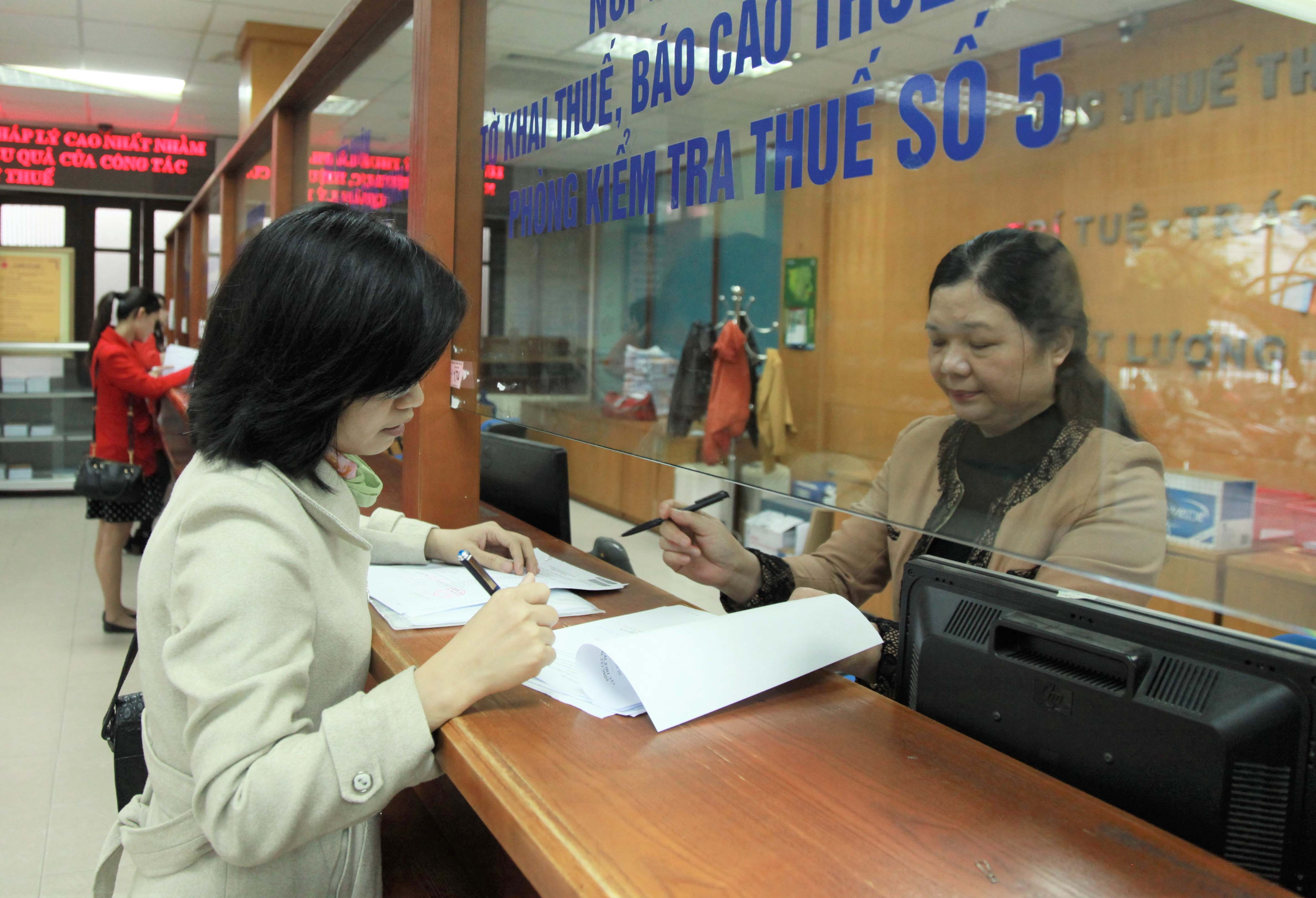 Theo Bộ Tài chính, các thông tin về “người có liên quan” đến các tổ chức tín dụng do Ngân hàng Nhà nước cung cấp rất quan trọng trong việc quản lý và rà soát việc kê khai thông tin về các bên có quan hệ giao dịch liên kết - Ảnh: Th.Hiền 