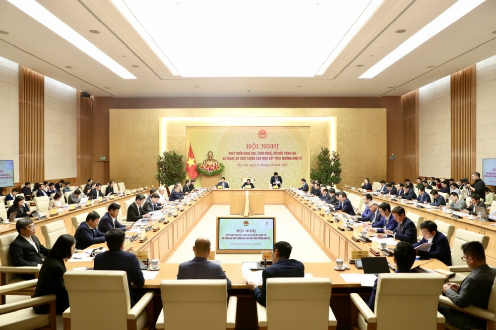 Tăng trưởng từ đột phá khoa học công nghệ, đổi mới sáng tạo và nguồn nhân lực chất lượng cao