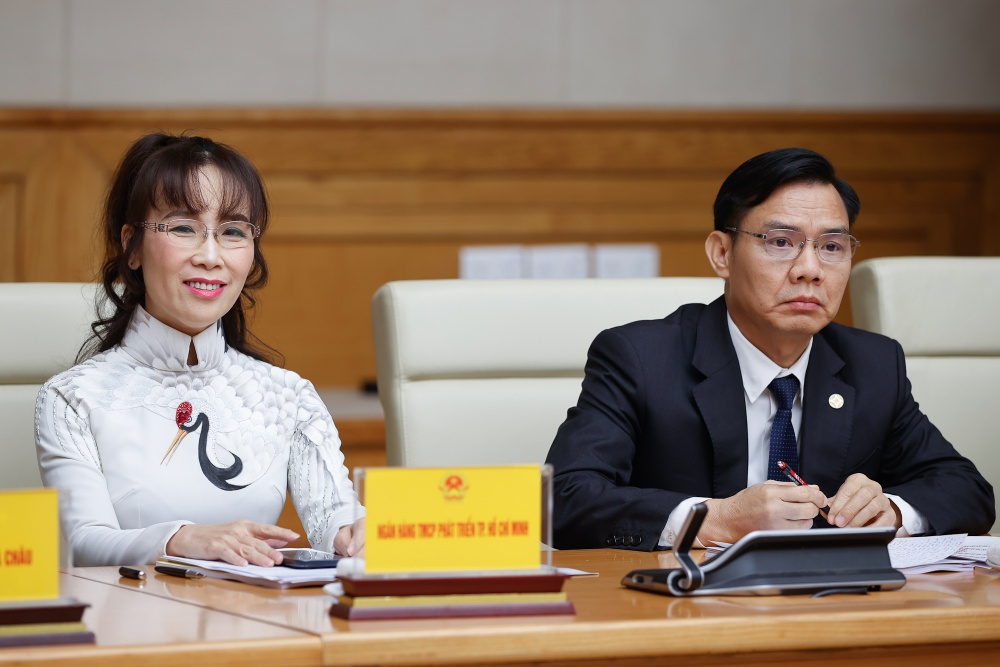 Chung tay đồng hành cùng nền kinh tế tăng tốc, bứt phá Chung tay đồng hành cùng nền kinh tế tăng tốc, bứt phá