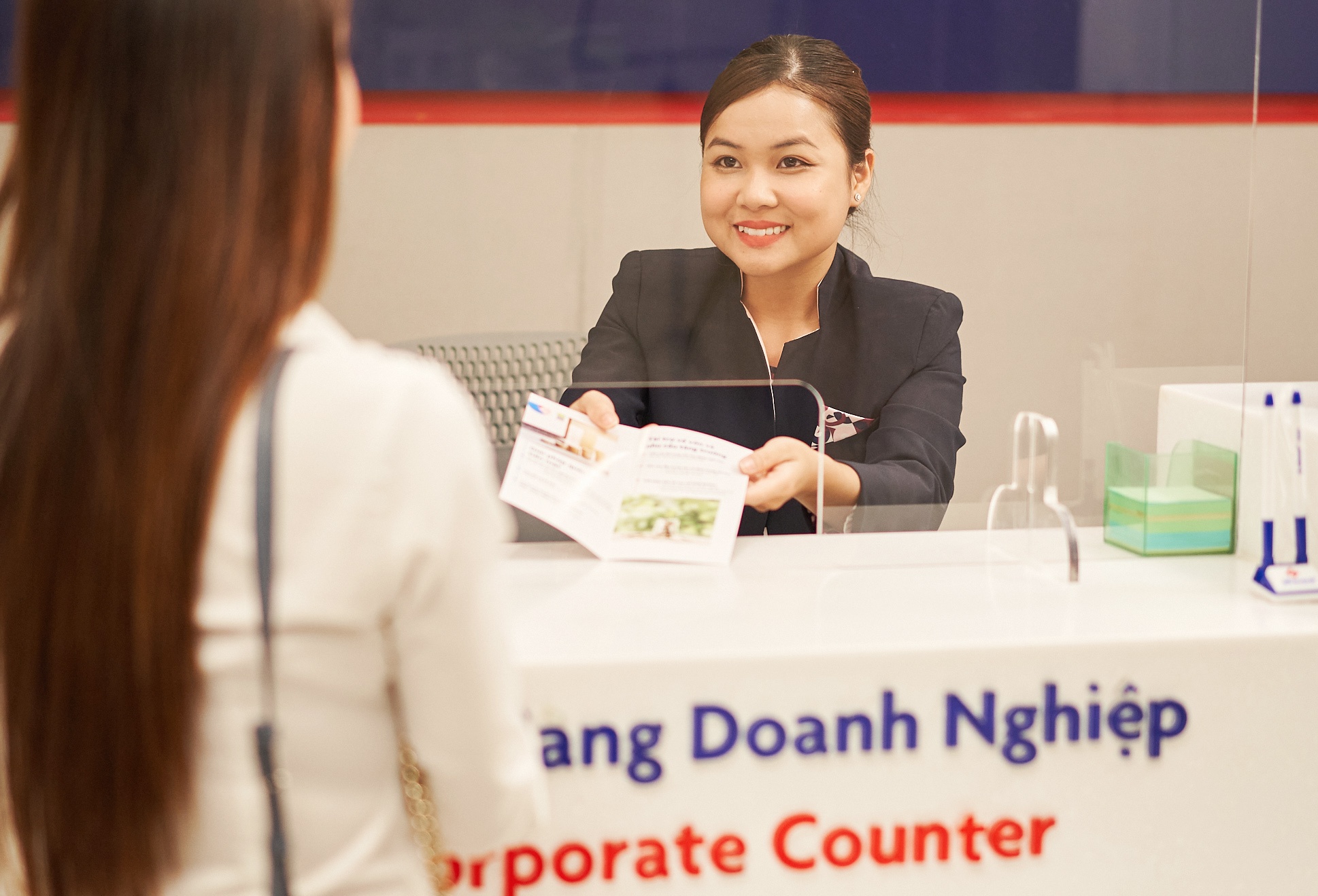 Các ngân hàng nước ngoài có nhóm khách hàng doanh nghiệp đã được định hình và khối bán lẻ cá nhân ở phân khúc có thu nhập trung bình khá trở lên 