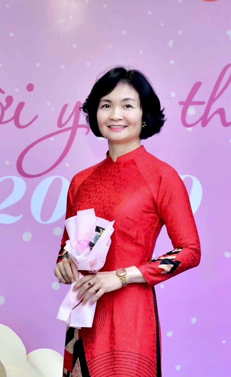 Người thắp lửa cho công tác Đảng và Công đoàn ở LPBank Người thắp lửa cho công tác Đảng và Công đoàn ở LPBank