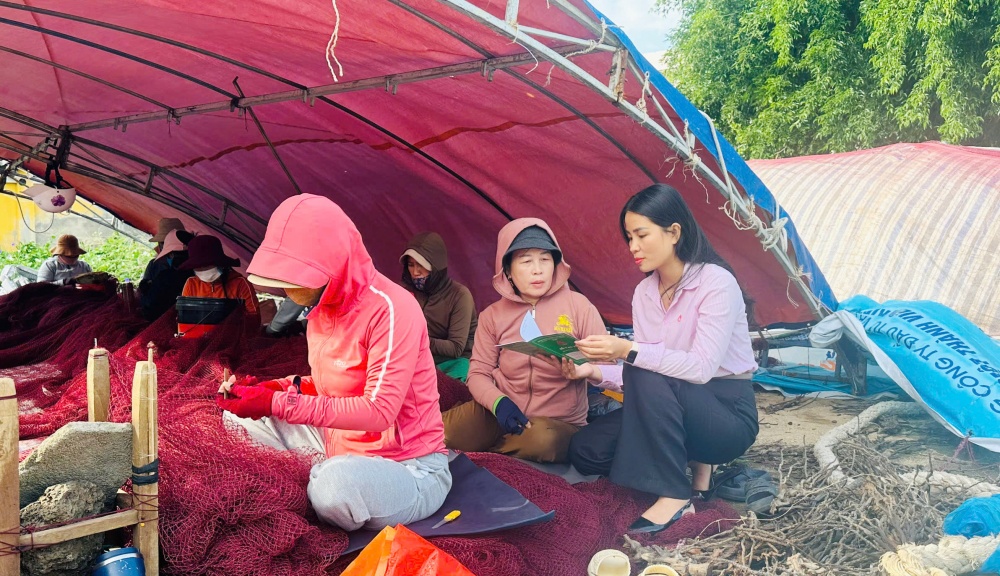 Các tổ chức chính trị - xã hội thực hiện tốt các nội dung ủy thác đã ký kết. Các tổ chức chính trị - xã hội thực hiện tốt các nội dung ủy thác đã ký kết.