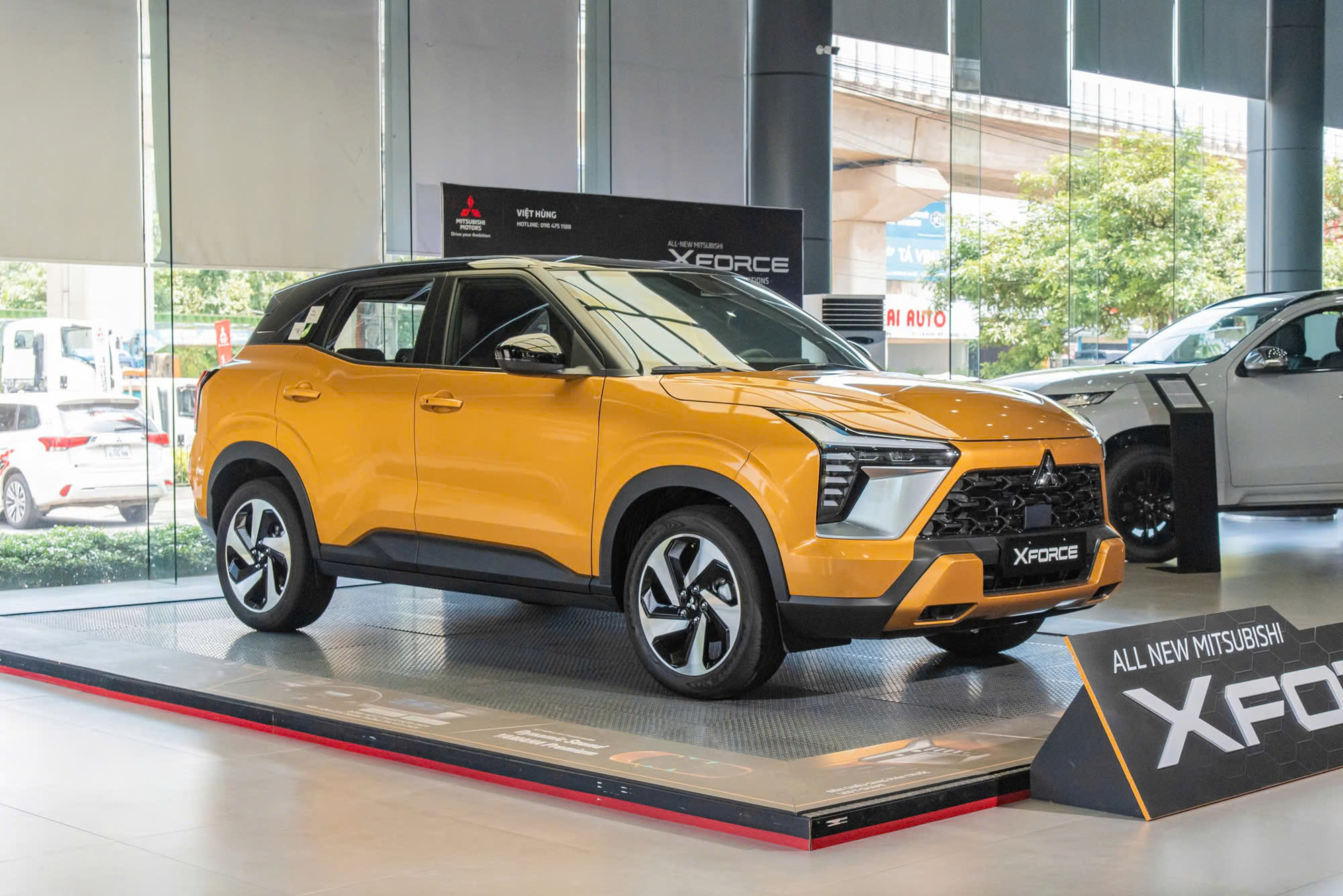Mitsubishi Xforce HEV ấn định ra mắt tháng 3 tới: Về Việt Nam đấu Yaris Cross HEV bằng máy xăng 1.6L kèm mô-tơ điện- Ảnh 2. Mitsubishi Xforce HEV ấn định ra mắt tháng 3 tới: Về Việt Nam đấu Yaris Cross HEV bằng máy xăng 1.6L kèm mô-tơ điện- Ảnh 2.