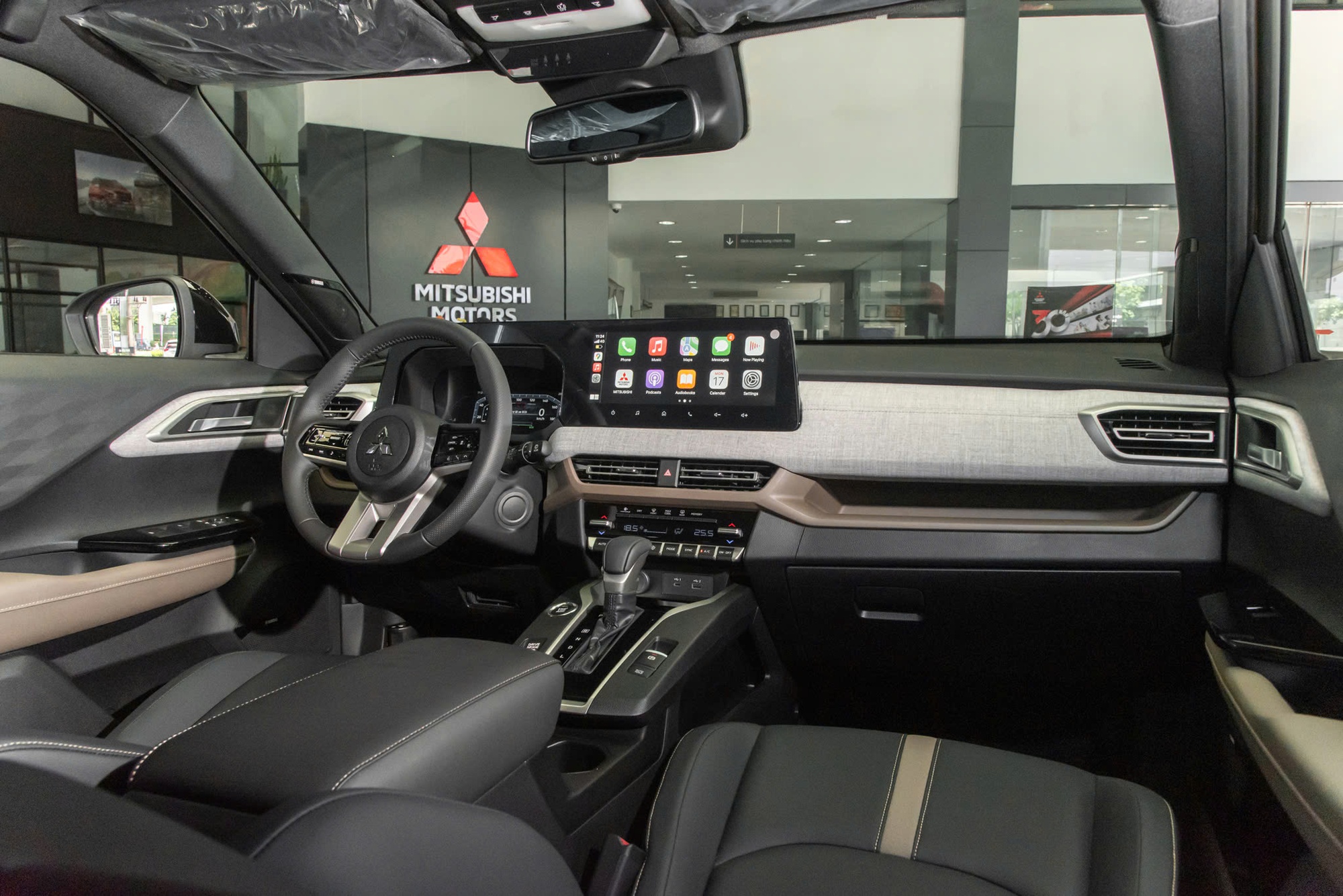 Mitsubishi Xforce HEV ấn định ra mắt tháng 3 tới: Về Việt Nam đấu Yaris Cross HEV bằng máy xăng 1.6L kèm mô-tơ điện- Ảnh 3. Mitsubishi Xforce HEV ấn định ra mắt tháng 3 tới: Về Việt Nam đấu Yaris Cross HEV bằng máy xăng 1.6L kèm mô-tơ điện- Ảnh 3.