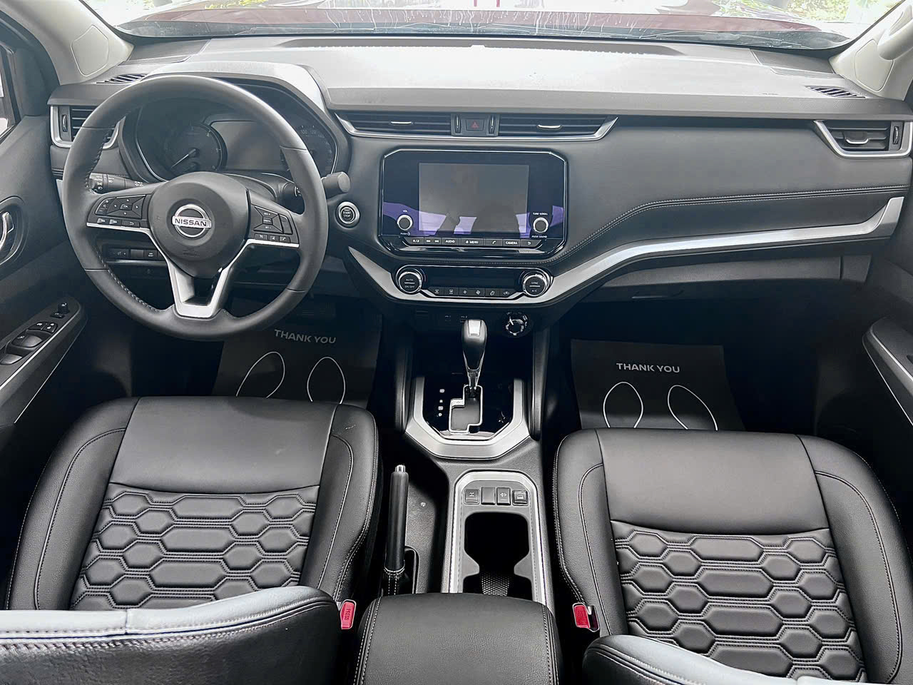 Nissan Navara giảm hơn 80 triệu tại đại lý: Giá thực tế rẻ nhất phân khúc, tăng sức cạnh tranh với Triton, Hilux- Ảnh 6. Nissan Navara giảm hơn 80 triệu tại đại lý: Giá thực tế rẻ nhất phân khúc, tăng sức cạnh tranh với Triton, Hilux- Ảnh 6.