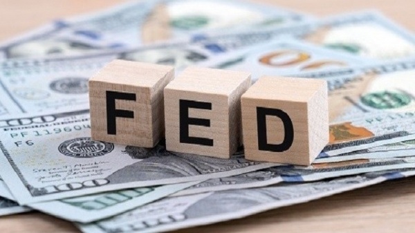 Fed có thể trì hoãn giảm lãi suất tới giữa năm sau?