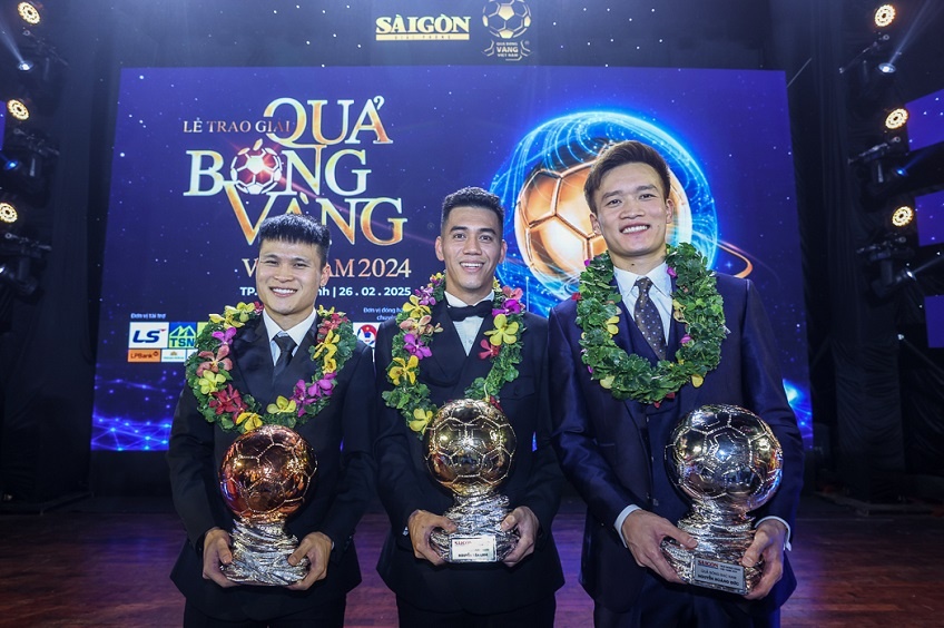 Nguyễn Tiến Linh giành Quả bóng vàng Việt Nam 2024