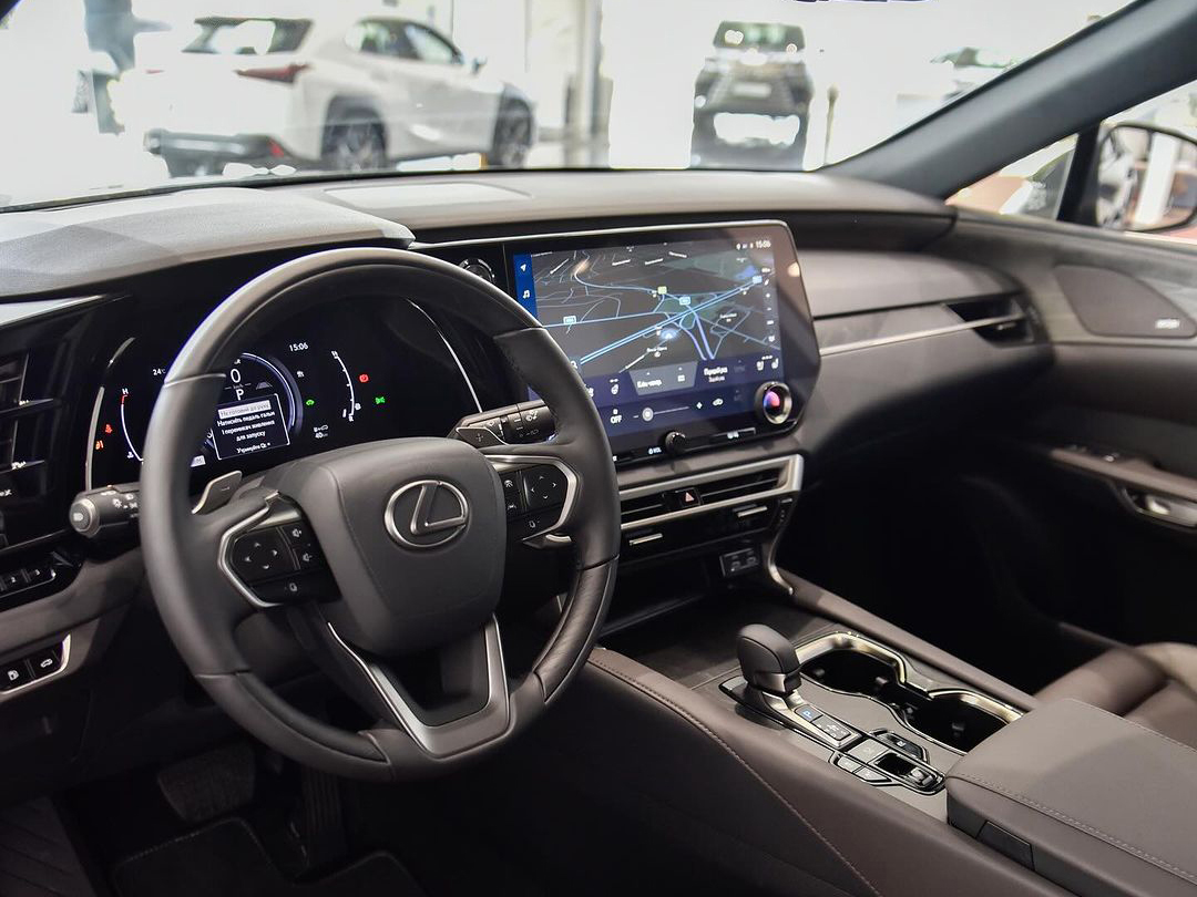 Lexus RX hybrid 2025 giá dự kiến từ 3,5 tỷ đồng tại Việt Nam, dễ bán tháng sau, cạnh tranh X5, Q7 bằng động cơ tiết kiệm như Vios- Ảnh 3. Lexus RX hybrid 2025 giá dự kiến từ 3,5 tỷ đồng tại Việt Nam, dễ bán tháng sau, cạnh tranh X5, Q7 bằng động cơ tiết kiệm như Vios- Ảnh 3.