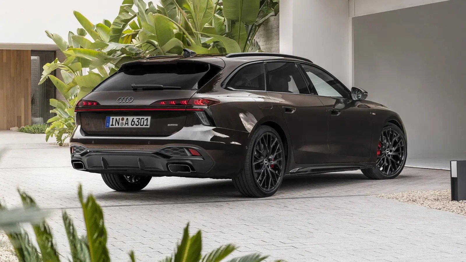 Audi A6 đời mới ra mắt: Màn HUD lớn, hydrid nhẹ nhưng có thể hoạt động 'full', vẫn còn máy dầu để thêm tùy chọn trước E-Class, 5-Series- Ảnh 10. Audi A6 đời mới ra mắt: Màn HUD lớn, hydrid nhẹ nhưng có thể hoạt động 'full', vẫn còn máy dầu để thêm tùy chọn trước E-Class, 5-Series- Ảnh 10.