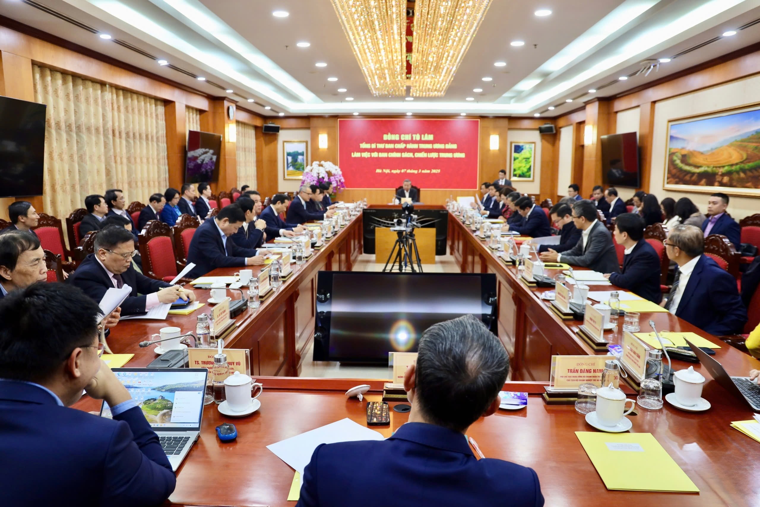 Tổng Bí thư Tô Lâm: Phải có chiến lược rõ ràng cho phát triển kinh tế tư nhân