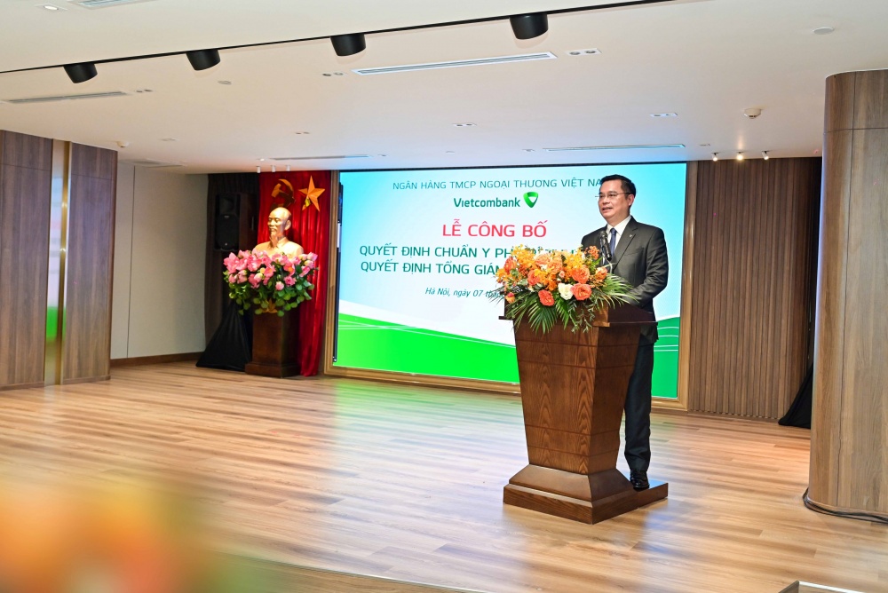 Đ/c Nguyễn Thanh Tùng - Ủy viên BCH Đảng bộ Chính phủ, Bí thư Đảng ủy, Chủ tịch HĐQT Vietcombank phát biểu chỉ đạo tại buổi lễ