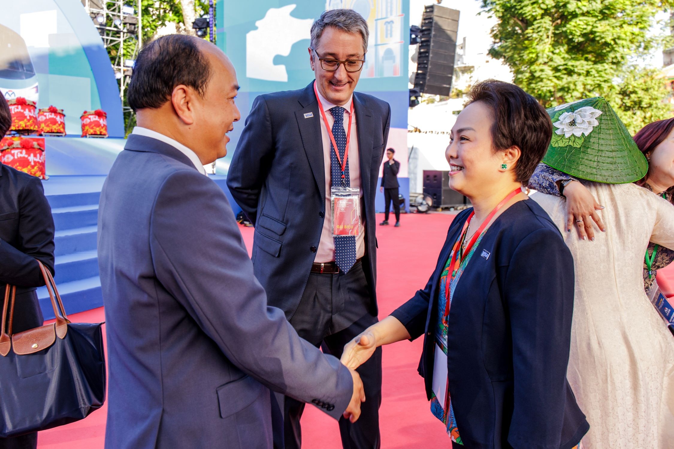 Bà Đặng Tuyết Dung, Giám đốc Visa Việt Nam và Lào,