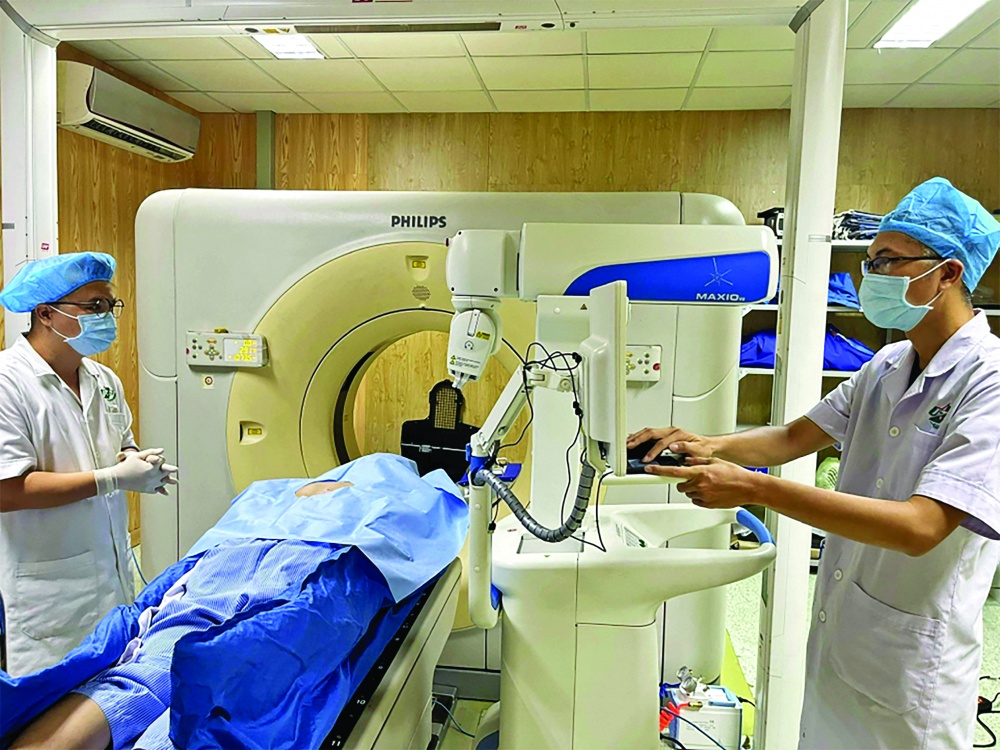 Ứng dụng công nghệ mang lại nhiều lợi ích trong việc khám, chữa bệnh tại Bệnh viện quân y 175 Ứng dụng công nghệ mang lại nhiều lợi ích trong việc khám, chữa bệnh tại Bệnh viện quân y 175