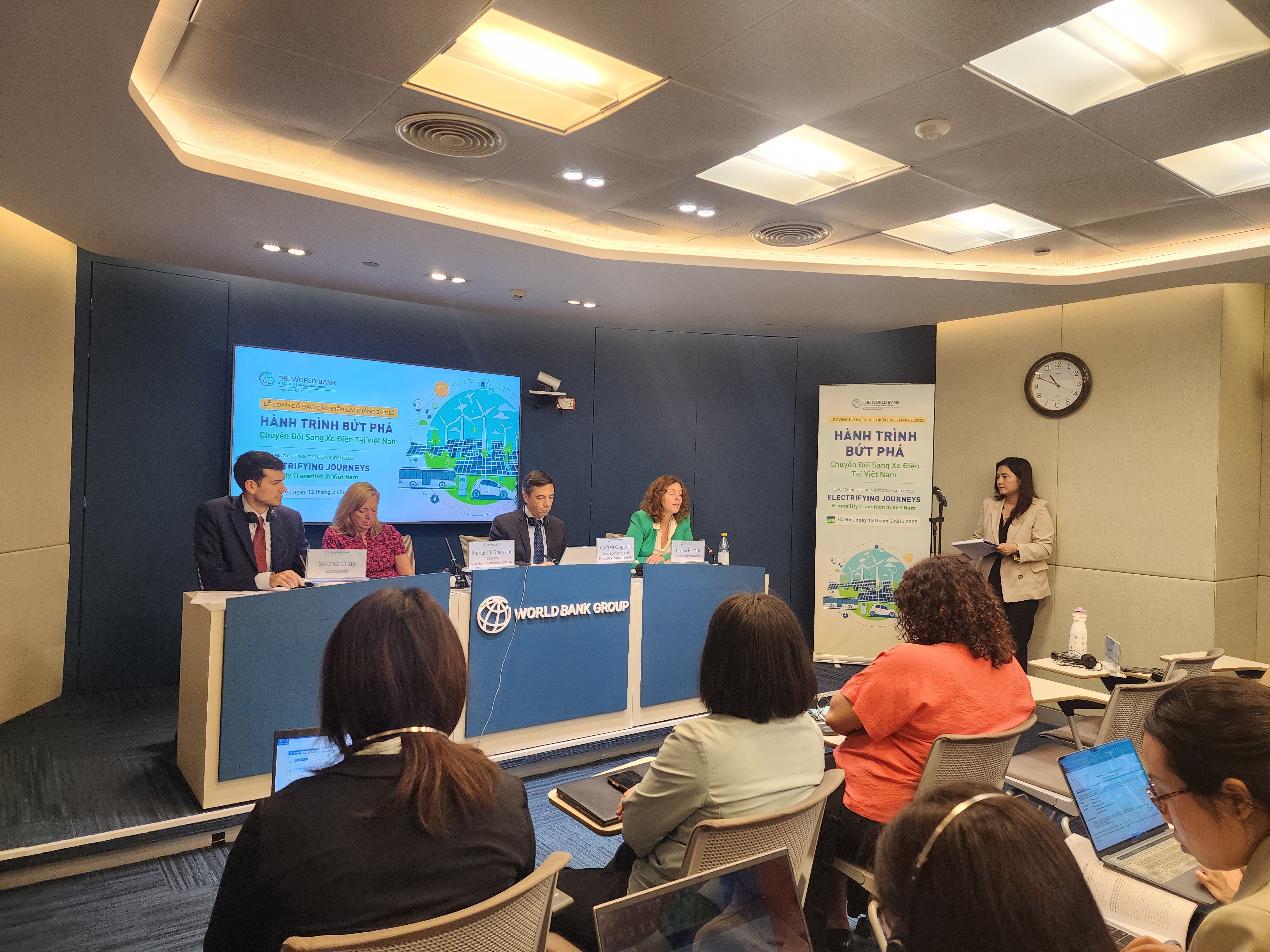 Chuyên gia WB: Việt Nam năm 2025 sẽ tiếp tục tăng trưởng nhanh, rất nhanh