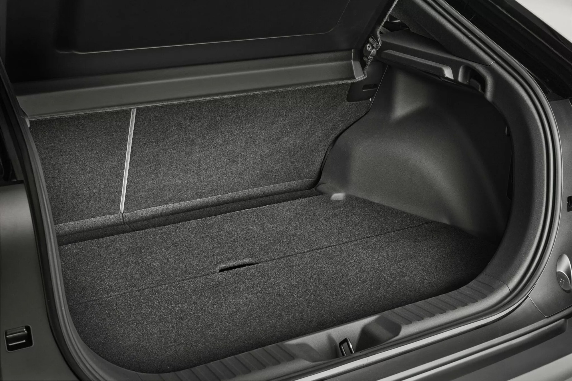 Toyota tung SUV điện mới: Lớn hơn Corolla Cross, màn 14inch, chạy tới 600km/sạc, hướng tới 'người độc thân đang hẹn hò'- Ảnh 17. Toyota tung SUV điện mới: Lớn hơn Corolla Cross, màn 14inch, chạy tới 600km/sạc, hướng tới 'người độc thân đang hẹn hò'- Ảnh 17.