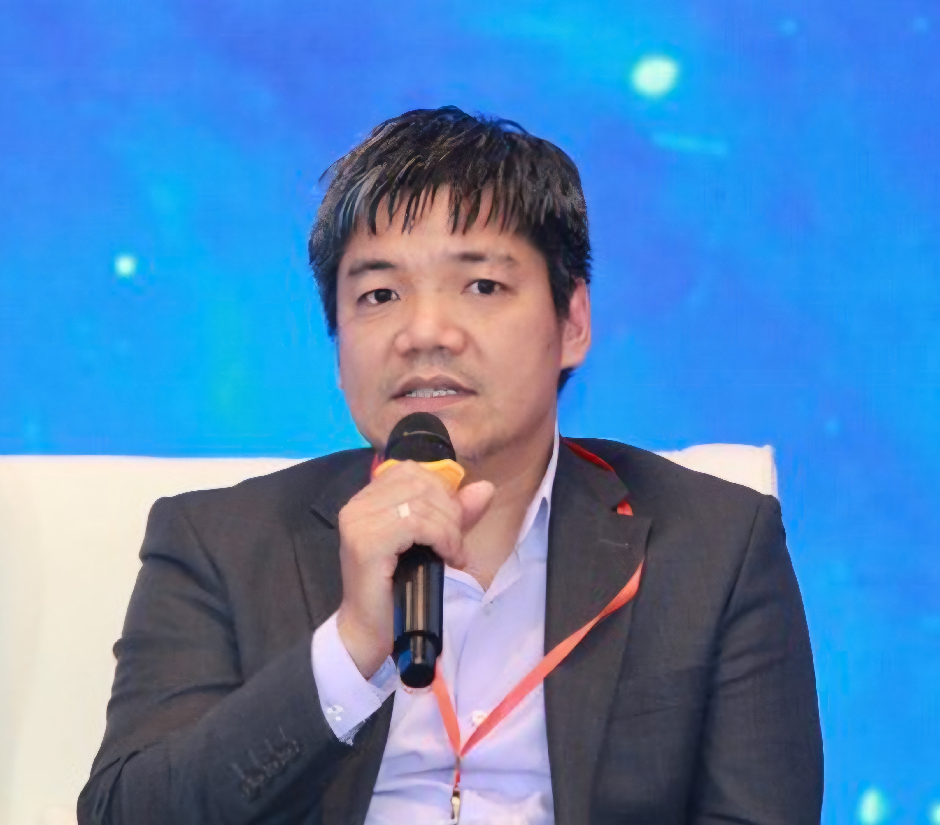 ông Nguyễn Bá Hùng, Chuyên gia Kinh tế trưởng Ngân hàng Phát triển Châu Á (ADB) ông Nguyễn Bá Hùng, Chuyên gia Kinh tế trưởng Ngân hàng Phát triển Châu Á (ADB)