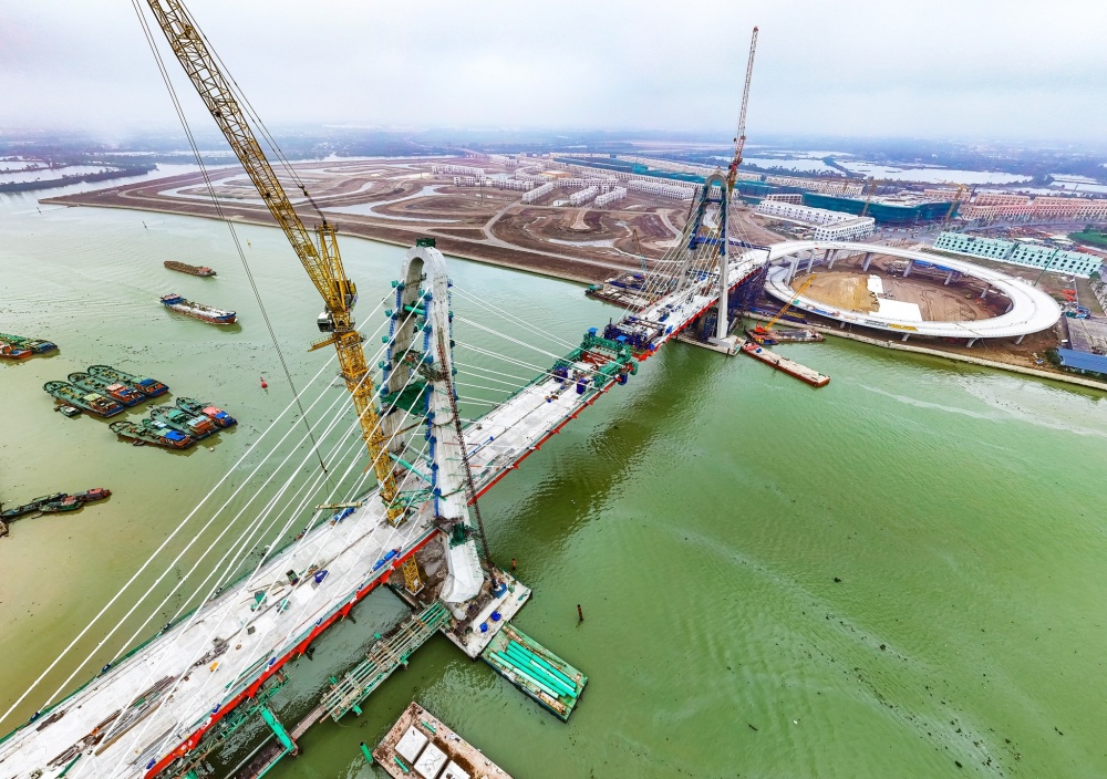 Cầu Hoàng Gia có vốn đầu tư hơn 2.000 tỷ đồng sẽ hợp long vào ngày 15/3