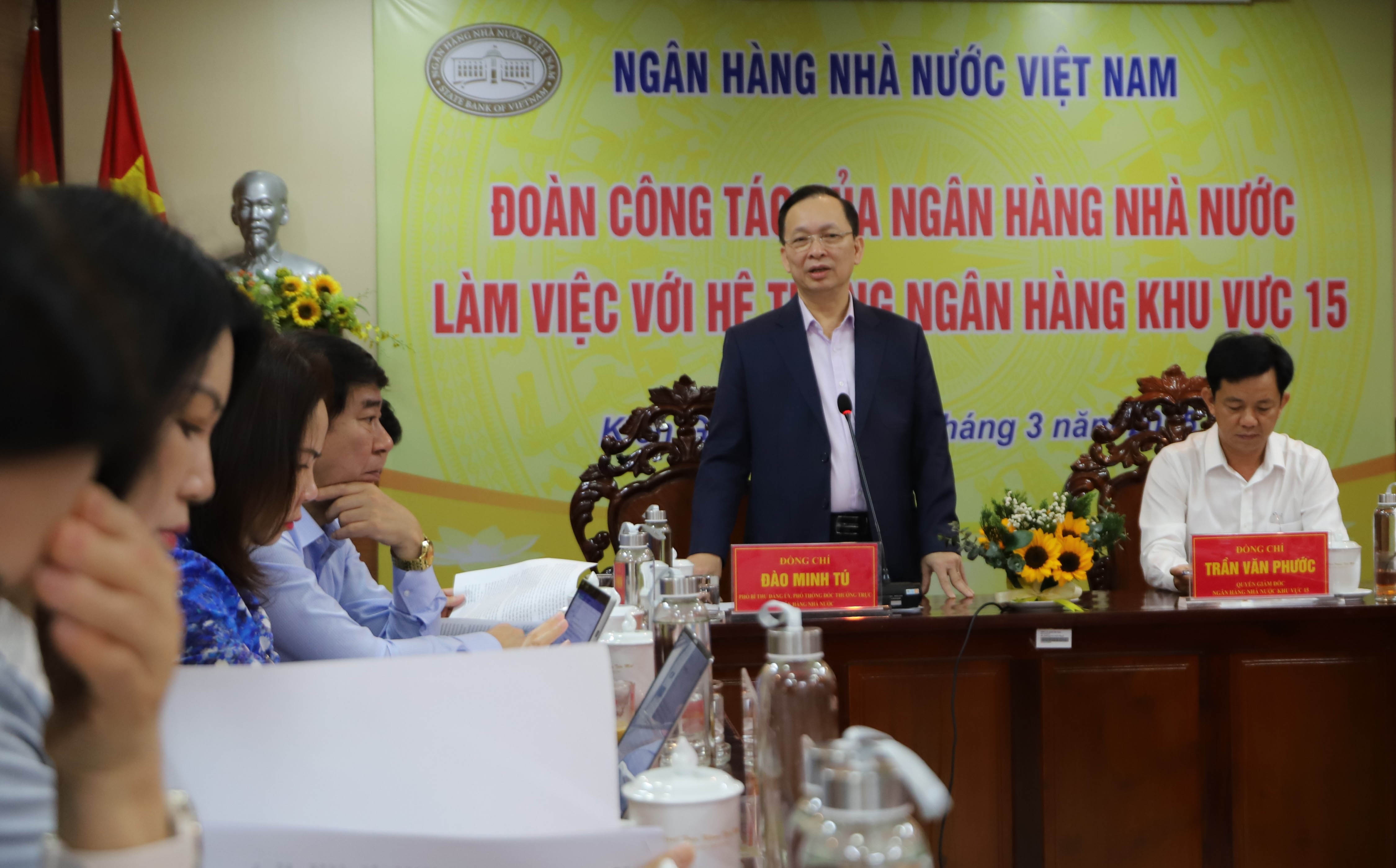 Phó Thống đốc Thường trực Đào Minh Tú chỉ đạo Hội nghị Phó Thống đốc Thường trực Đào Minh Tú chỉ đạo Hội nghị