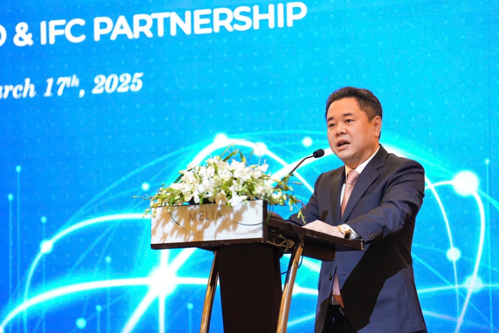 Phó Thống đốc NHNN Nguyễn Ngọc Cảnh phát biểu tại Lễ ký kết