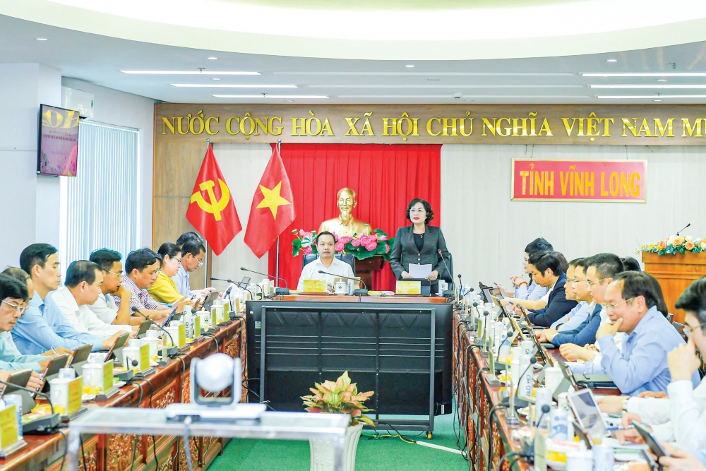 Thống đốc Nguyễn Thị Hồng cho biết sẽ tiếp tục chỉ đạo các TCTD tăng trưởng tín dụng vào sản xuất, kinh doanh, trong đó có khu vực tư nhân Thống đốc Nguyễn Thị Hồng cho biết sẽ tiếp tục chỉ đạo các TCTD tăng trưởng tín dụng vào sản xuất, kinh doanh, trong đó có khu vực tư nhân