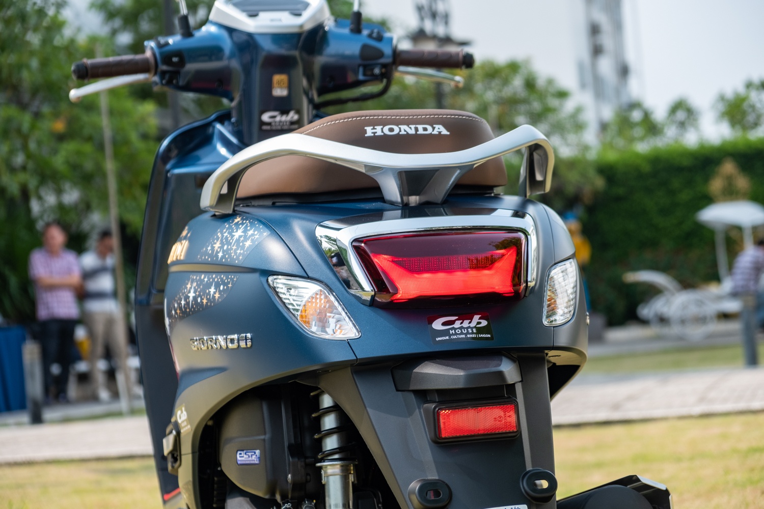 Honda Giorno+ Disney Fantasia 85 Years Limited Edition: Mẫu xe độc đáo kỷ niệm 85 năm huyền thoại Disney Honda Giorno+ Disney Fantasia: Mẫu xe độc đáo kỷ niệm 85 năm huyền thoại Disney