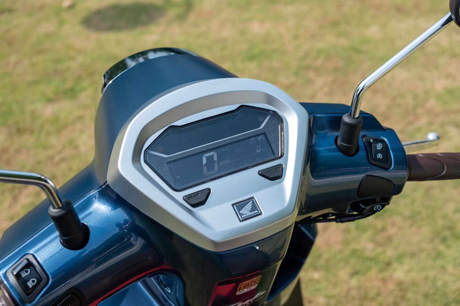 Honda Giorno+ Disney Fantasia 85 Years Limited Edition: Mẫu xe độc đáo kỷ niệm 85 năm huyền thoại Disney