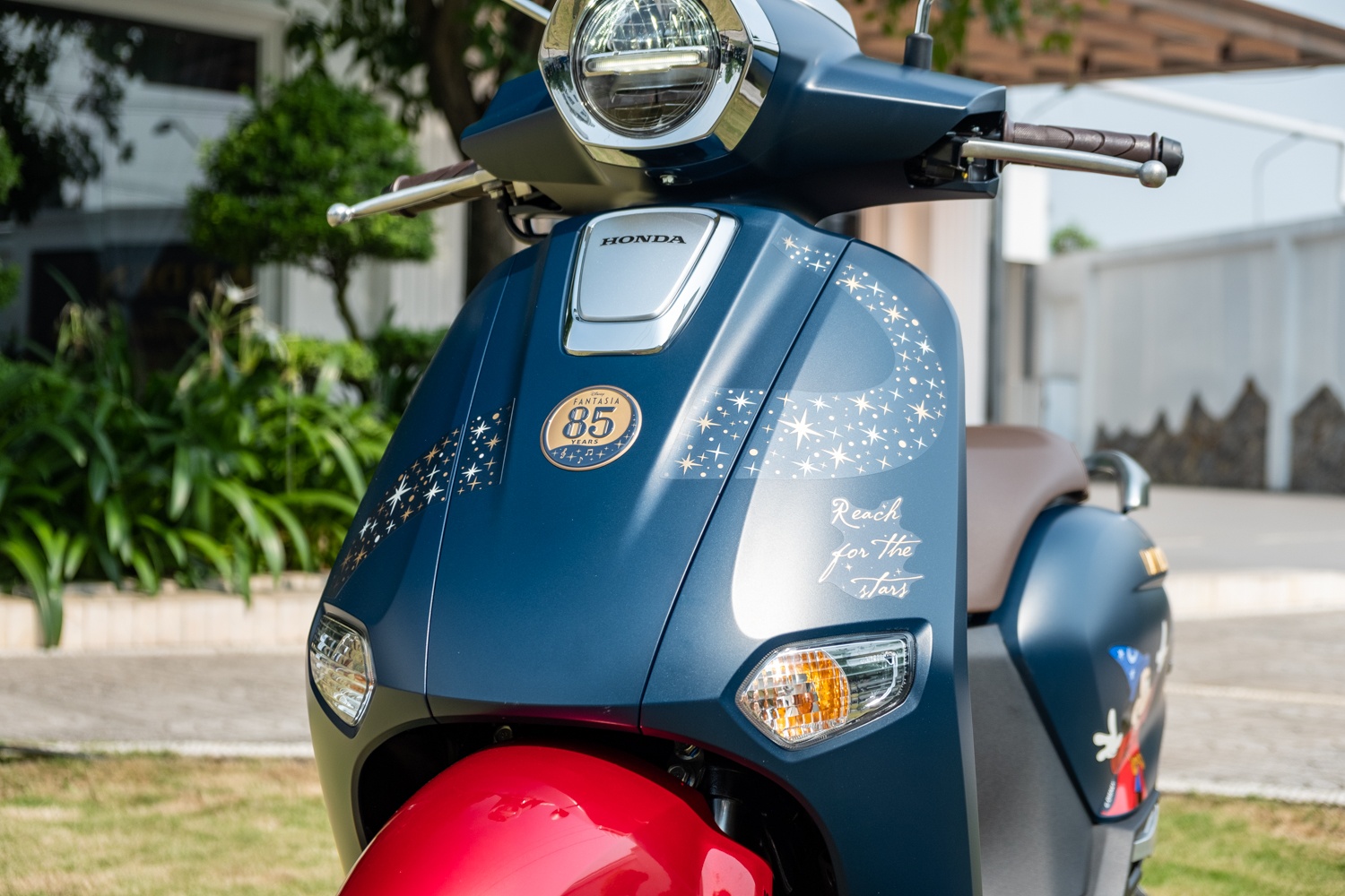 Honda Giorno+ Disney Fantasia 85 Years Limited Edition: Mẫu xe độc đáo kỷ niệm 85 năm huyền thoại Disney