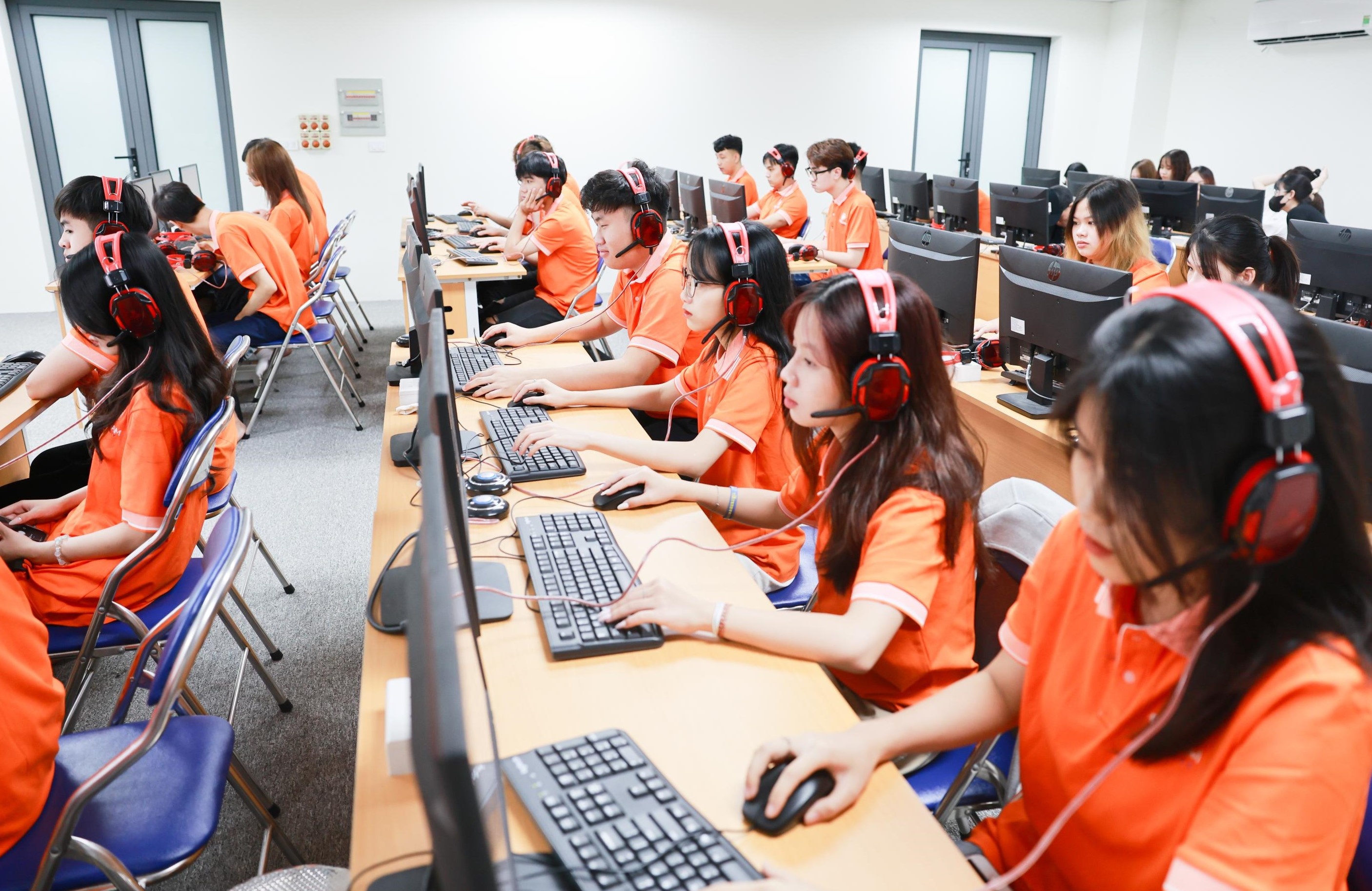 Dự báo đến năm 2030, lĩnh vực công nghệ sẽ chiếm tới 35% tổng nhu cầu nhân lực toàn quốc (Nguồn ảnh: Internet) Dự báo đến năm 2030, lĩnh vực công nghệ sẽ chiếm tới 35% tổng nhu cầu nhân lực toàn quốc (Nguồn ảnh: Internet)