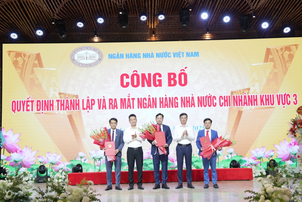 Công bố Quyết định thành lập và ra mắt NHNN Khu vực 3