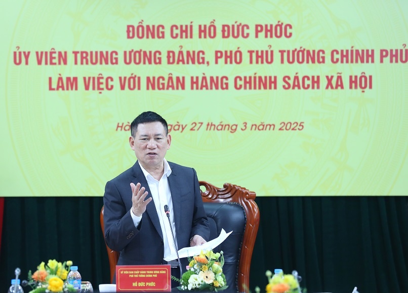 Phó Thủ tướng Chính phủ Hồ Đức Phớc phát biểu kết luận tại buổi làm việc với NHCSXH