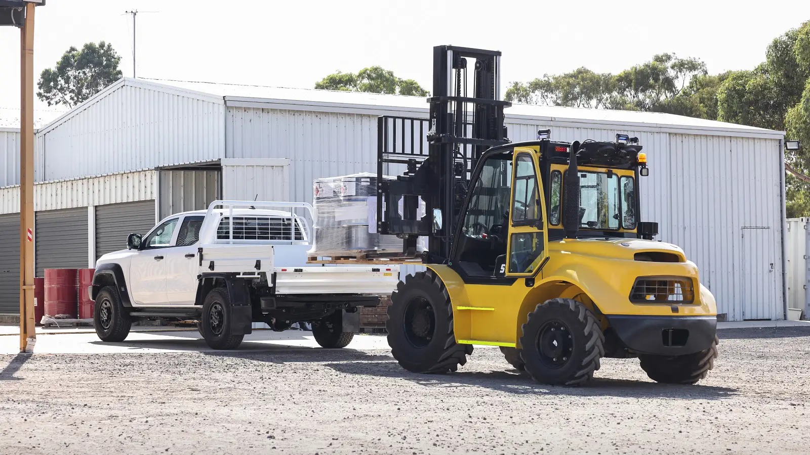 Ford Ranger Super Duty ra mắt: Khung gầm chịu lực khủng, máy dầu mạnh hơn Raptor, về Việt Nam sẽ hợp dân công trình, hay tải nặng- Ảnh 4.