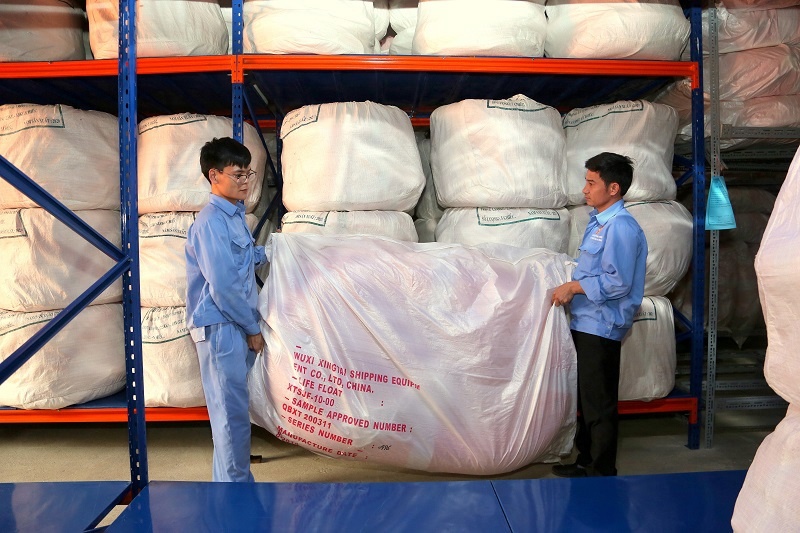 Xuất cấp nhà bạt cứu sinh các loại; phao cứu sinh các loại; máy bơm nước chữa cháy... phục vụ công tác phòng, chống thiên tai và tìm kiếm cứu nạn. Xuất cấp nhà bạt cứu sinh các loại; phao cứu sinh các loại; máy bơm nước chữa cháy... phục vụ công tác phòng, chống thiên tai và tìm kiếm cứu nạn.